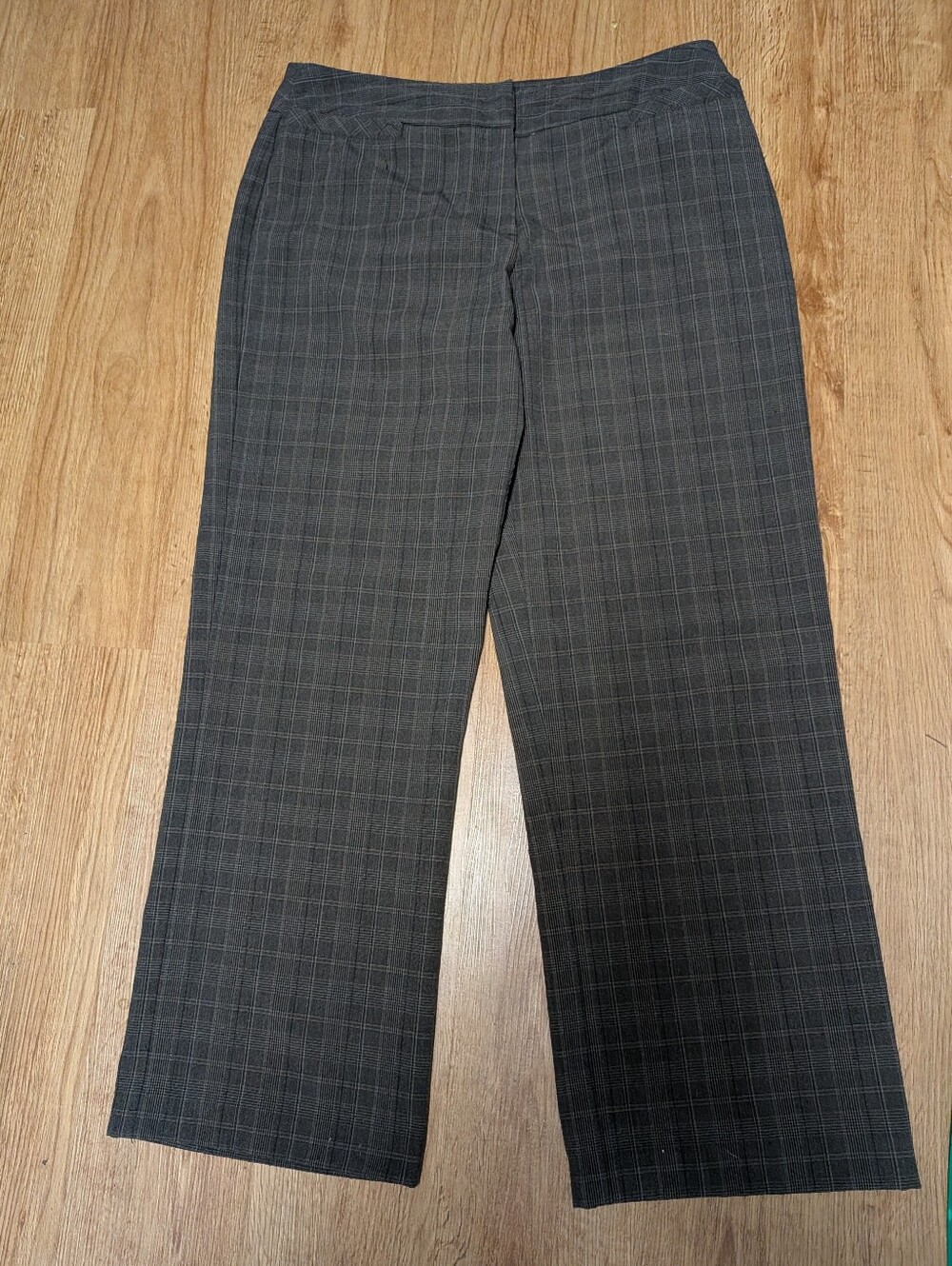 Ninety Autumn Plaid Flat Front Dress Pants Size 10 Brown